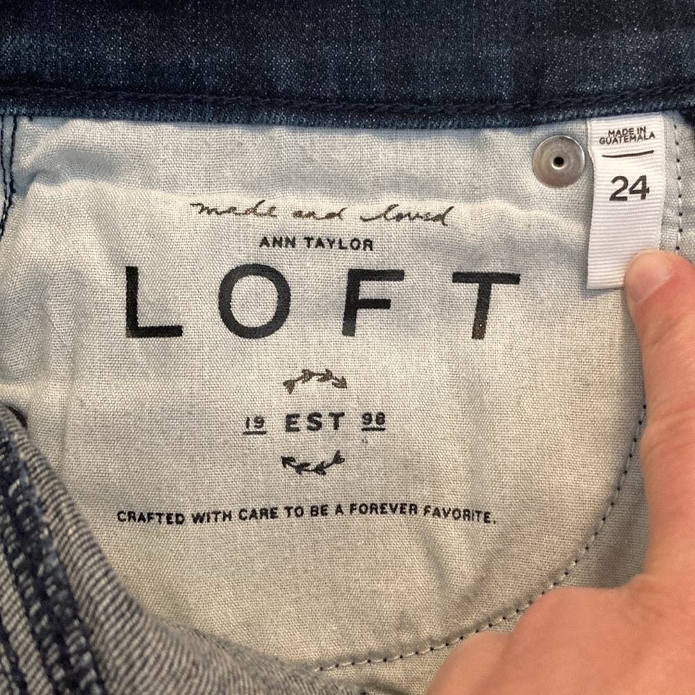 LOFT high waisted shorts - Picture 3 of 4